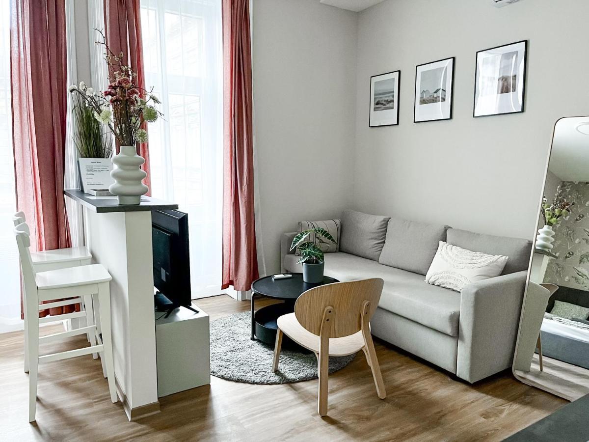 T32 Modern * Budapest
