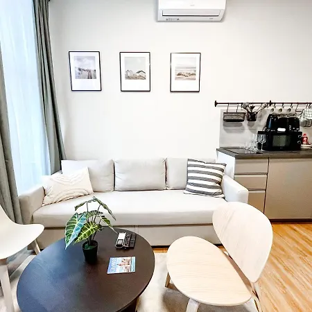 T32 Central Modern Suites Budapest Exterior foto