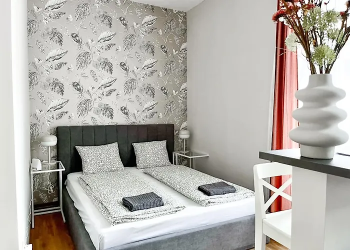 T32 Central Modern Suites