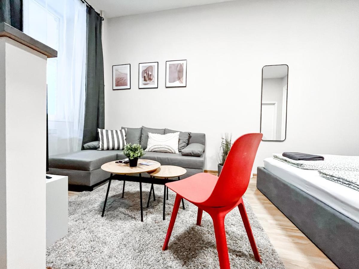 T32 Modern